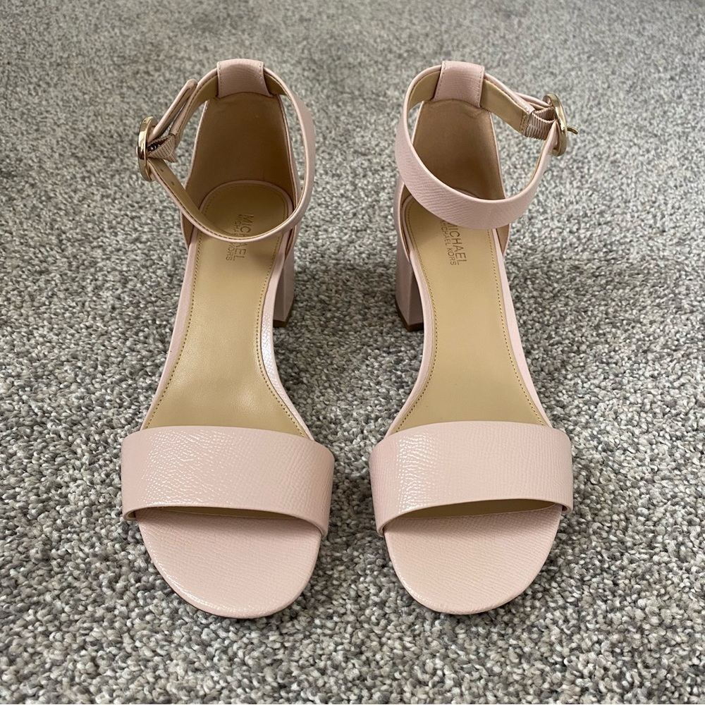 NEW Michael Kors Lena Flex Mid Sandals - 7.5